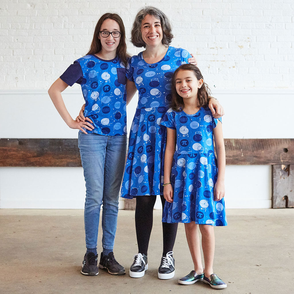 "Blueberry Pi" Math Dots Short Sleeve Pocket Tee