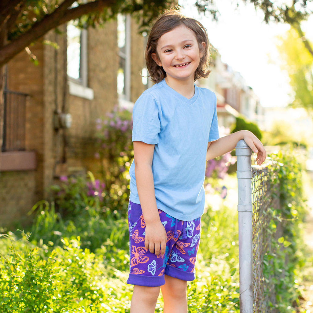 "Winging It" Butterflies Drawstring Cuffed Shorts with Pockets