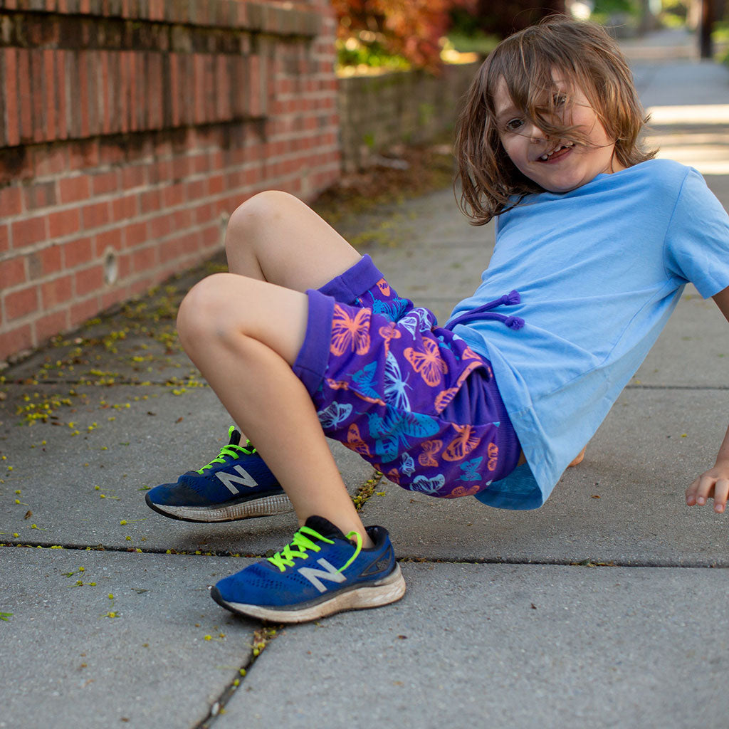 "Winging It" Butterflies Drawstring Cuffed Shorts with Pockets