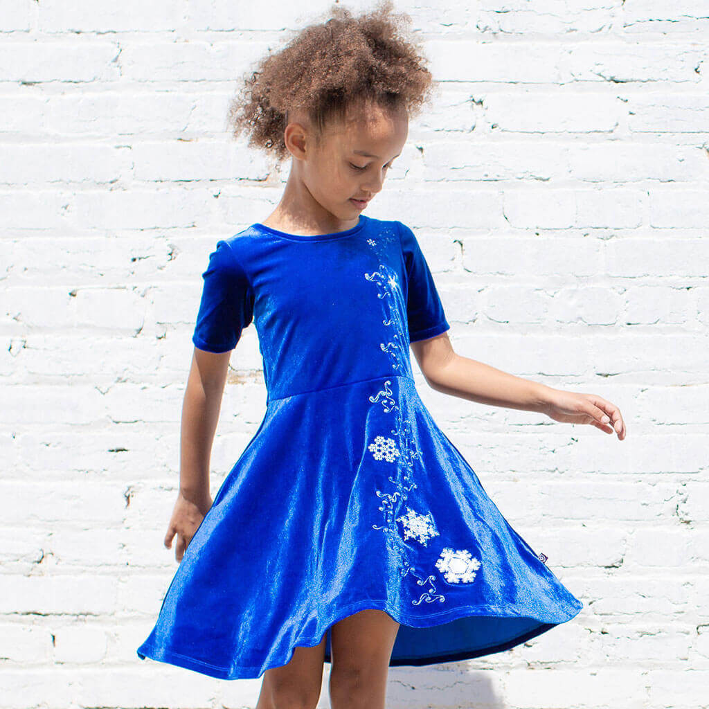 Frozen Fractals Ballerina Style Short Sleeve Dress with Pockets