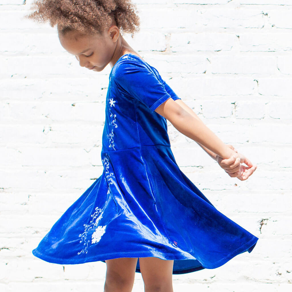 Frozen Fractals Ballerina Style Short Sleeve Dress with Pockets