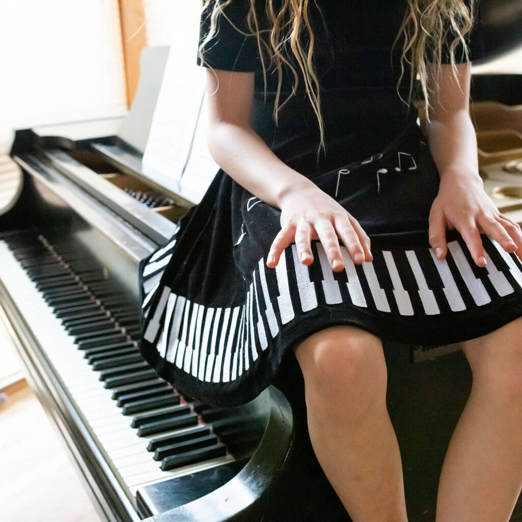 Piano Ballerina Style Short Sleeve Dress with Pockets