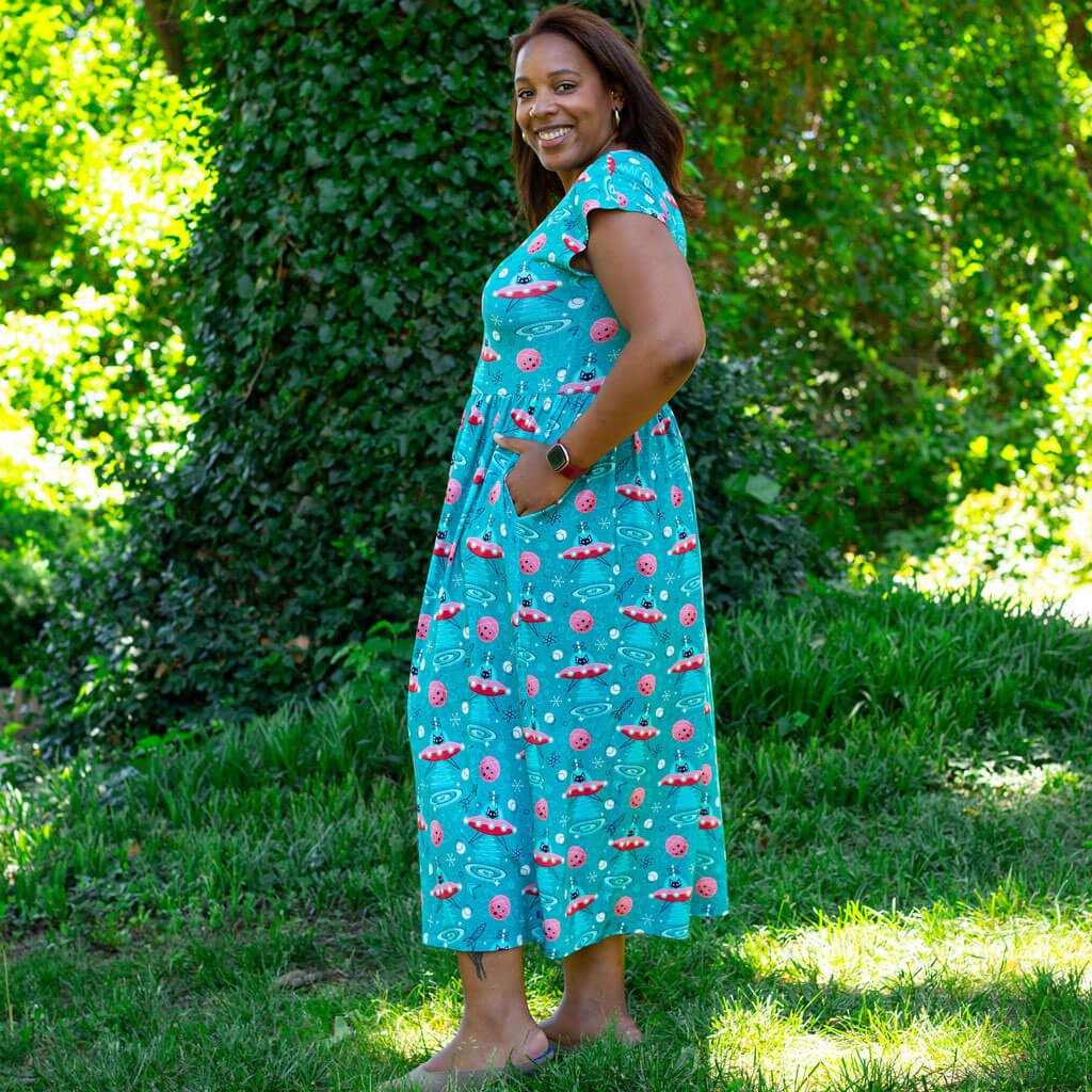 Adult "Beam Me Up, Kitty" Cats in Space Saucers Dress with Pockets