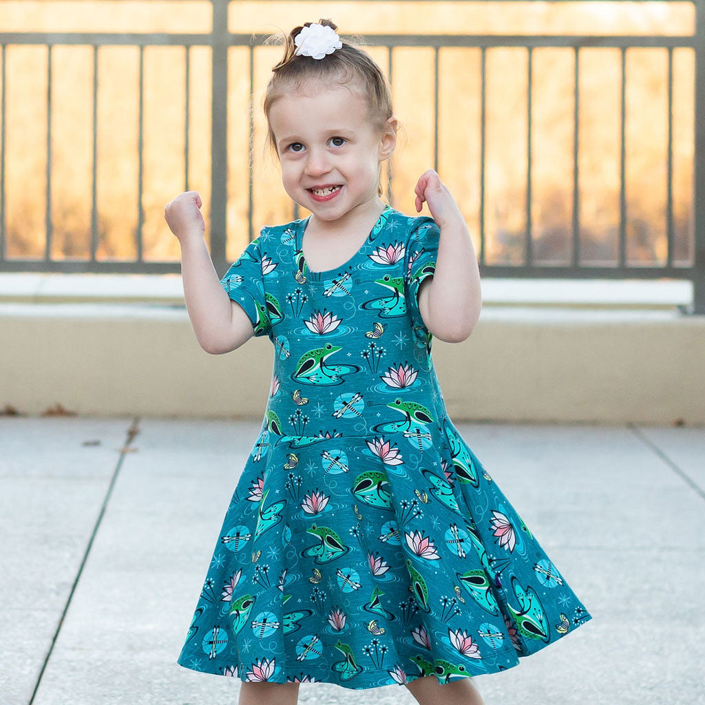 Frogs Super Twirler Dress with Pockets