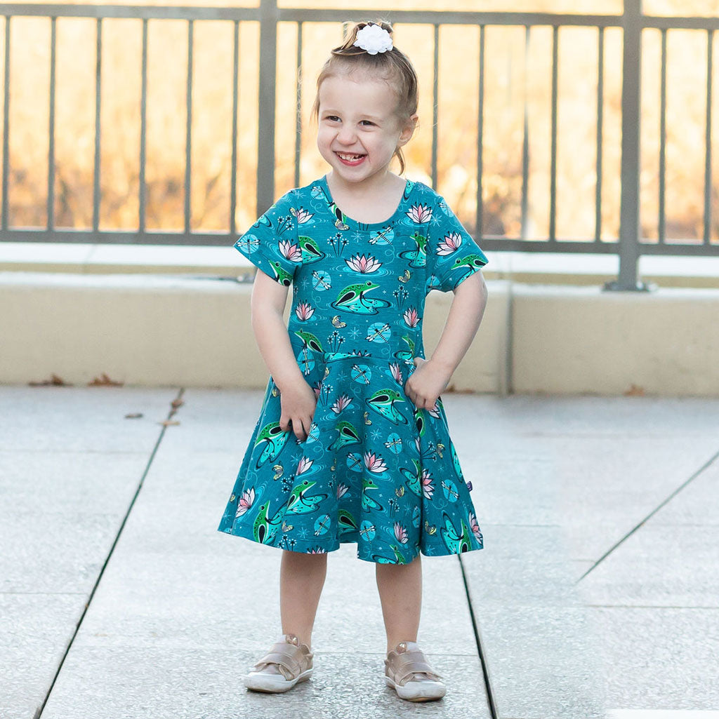 Frogs Super Twirler Dress with Pockets 10