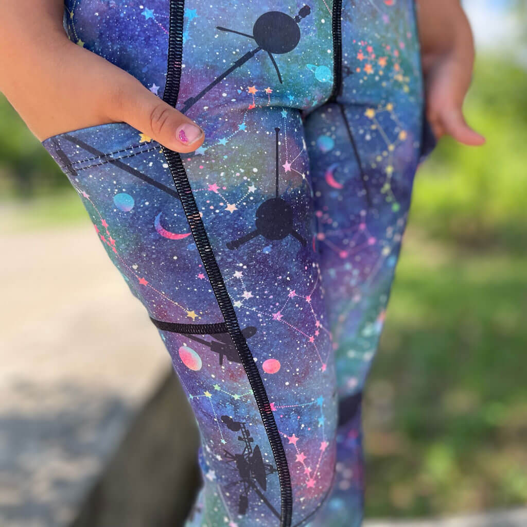 &quot;Far Skies&quot; Voyager Leggings with Pockets