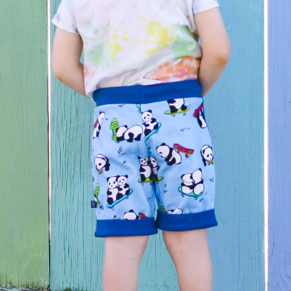 "Bamboo Grind" Skateboarding Pandas Drawstring Cuffed Shorts with Pockets