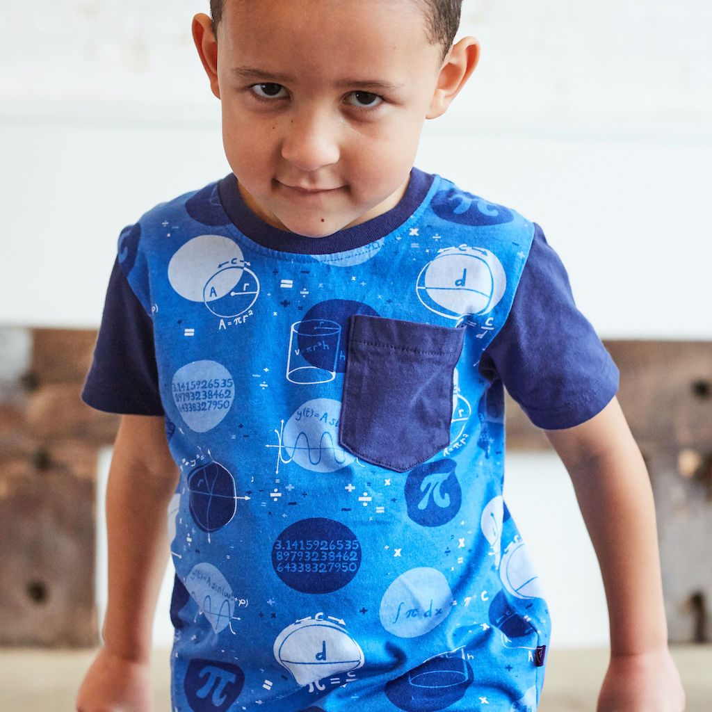 "Blueberry Pi" Math Dots Short Sleeve Pocket Tee