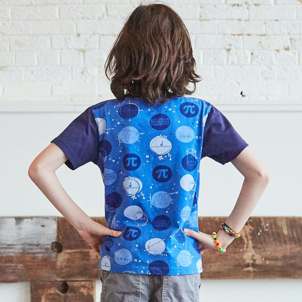 "Blueberry Pi" Math Dots Short Sleeve Pocket Tee