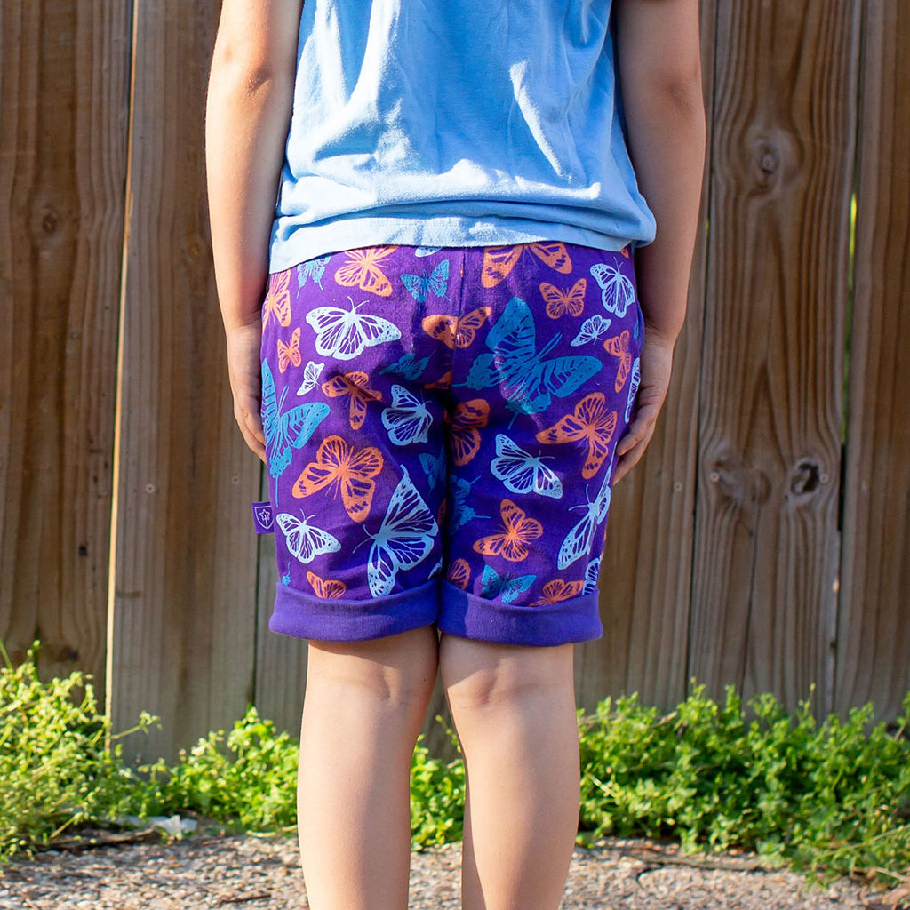 "Winging It" Butterflies Drawstring Cuffed Shorts with Pockets