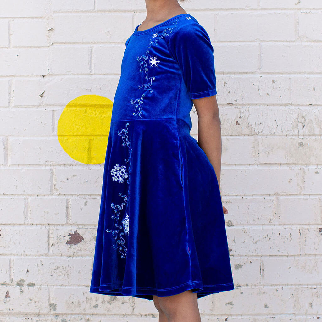Frozen Fractals Ballerina Style Short Sleeve Dress with Pockets