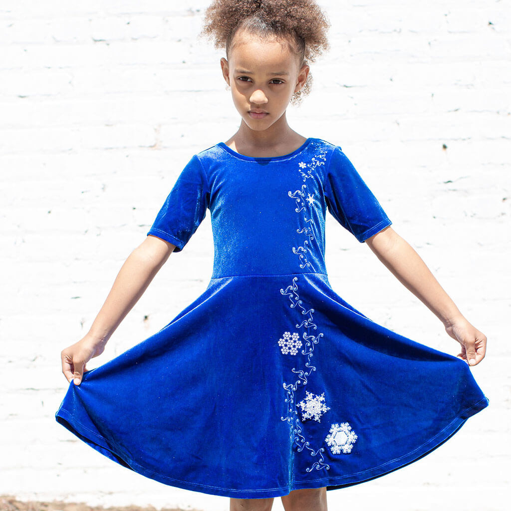 Frozen Fractals Ballerina Style Short Sleeve Dress with Pockets